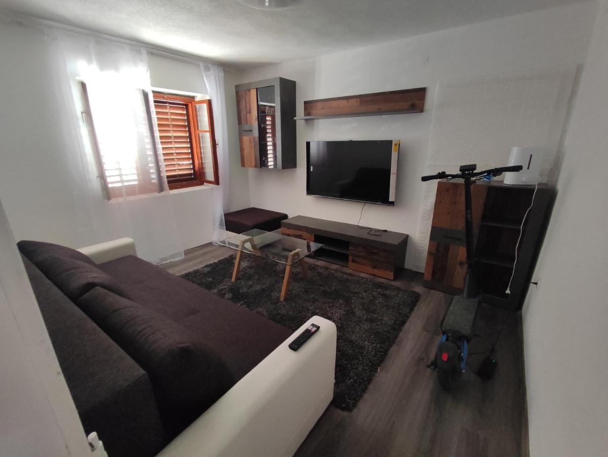 Apartman Selce Exterior foto